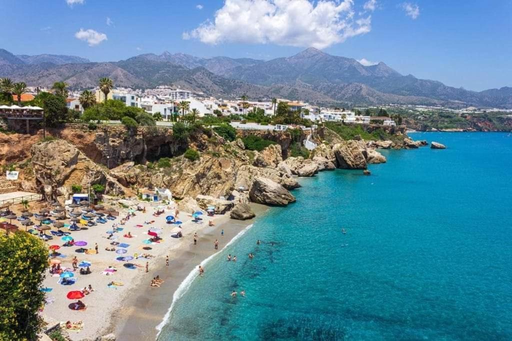 Nerja Centro, Playa Carabeo Daire Dış mekan fotoğraf